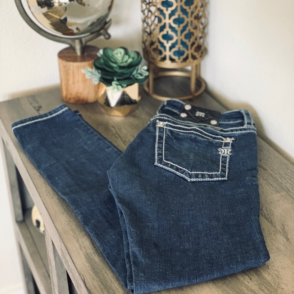 ~~Miss Me Jeans - Ankle Skinny Cut in a SZ. 28 ~~
